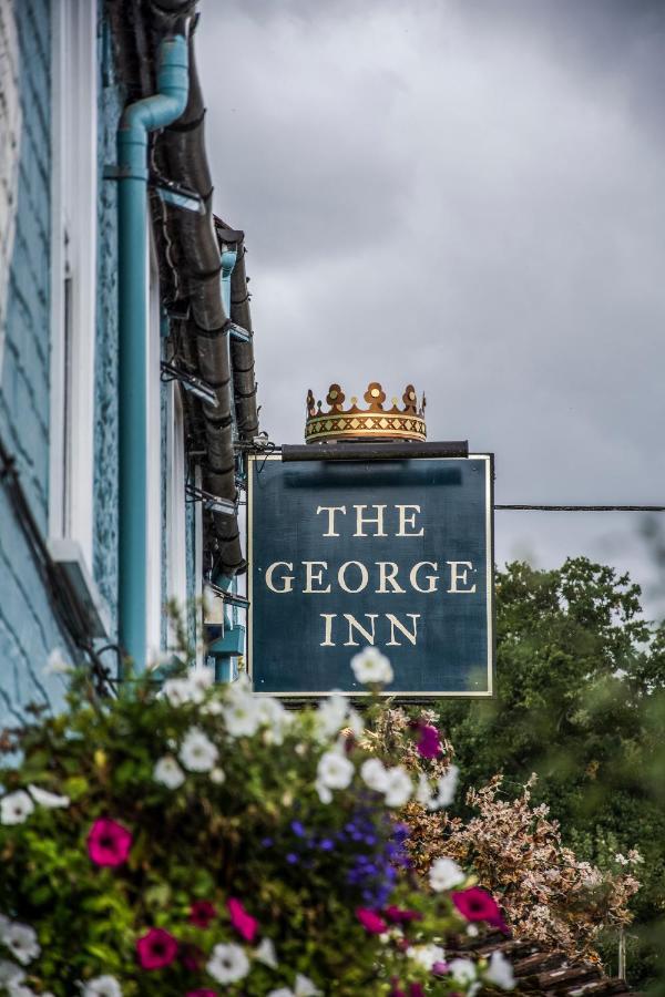 The George Inn Warminster Buitenkant foto